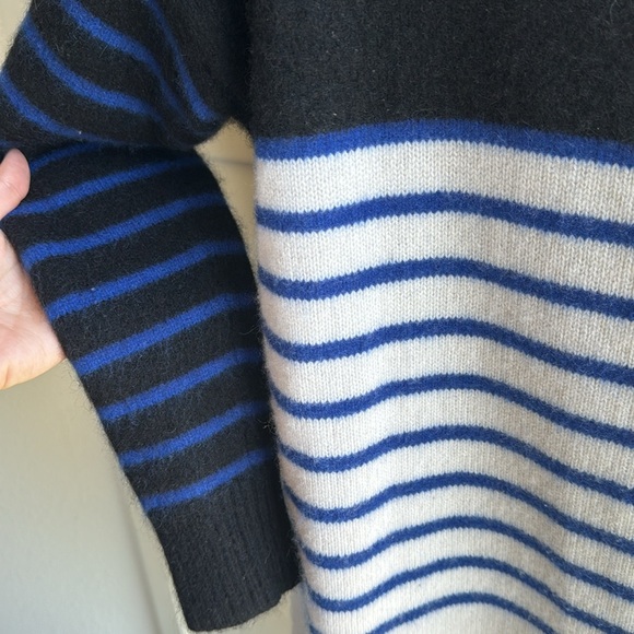Derek Lam x Athleta Stripped Cashmere Sweater! ๐๐ค๐ค๐๐ค๐ค - Picture 3 of 5